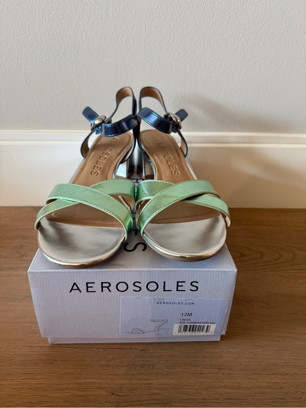 AEROSOLES Green and Blue Low Heel Strappy Sandals - Size 12